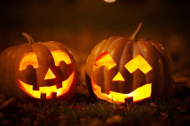 İki tür Halloween Pumpkins Park
