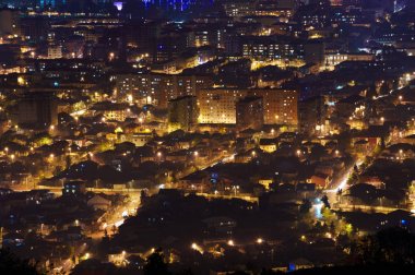 Geceleri kentsel Cityscape güzel hava görünümünü. Batum, Gürcistan