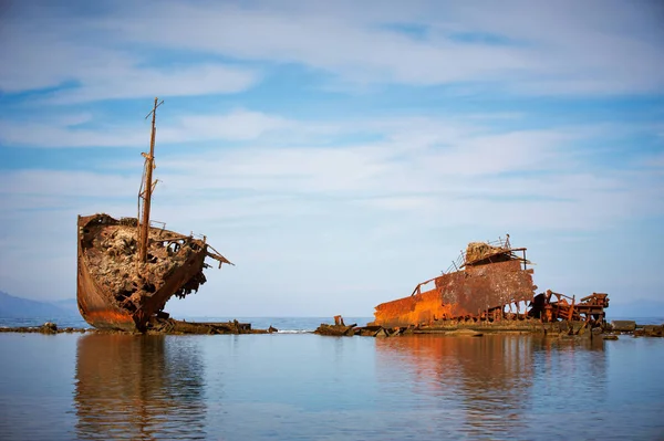 Ein altes, verlassenes Schiffswrack. nabq, Ägypten. — Stockfoto