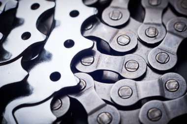 Bisiklet zinciri arka plan üzerinde yeni boş arka dağ bisikleti kaset