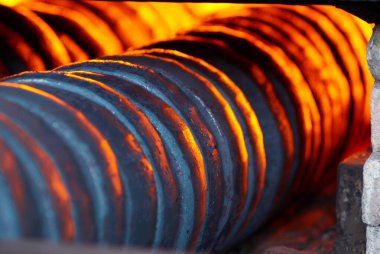 fırın dışarı geliyor sıcak çelik boşluklar