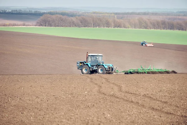 Tractor Plowing Sowing Field — Stock Photo, Image