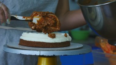 Çikolata pasta için doldurma