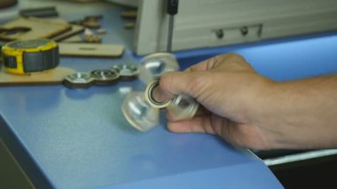 Ahşap topluca spinner oyuncak