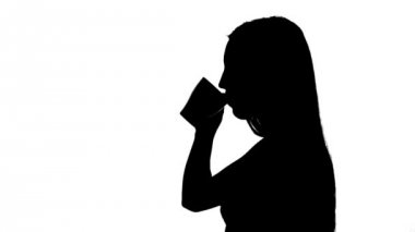 Kız içecekler çay Kupası siluet