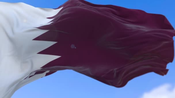 Amazing Qatari vlag zwaaien op slow motion. — Stockvideo