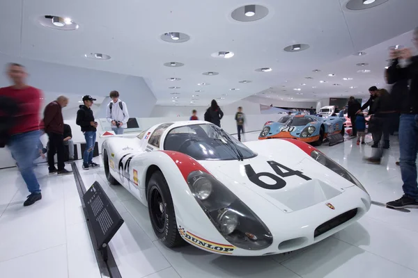 Külső és a Porsche Múzeum kiállításai. — Stock Fotó