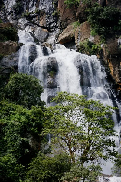 斯里兰卡境内的瀑布 — 图库照片