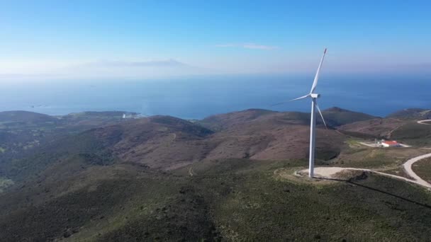 Rüzgar Türbini Alternatif Olarak Rüzgar Enerjisi Dönüştürücü Olarak Adlandırılan Elektrik — Stok video
