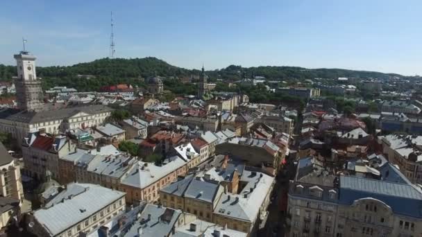 Vol au-dessus du centre de Lviv — Video