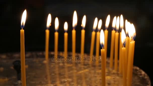 Kerzen Der Kirche — Stockvideo