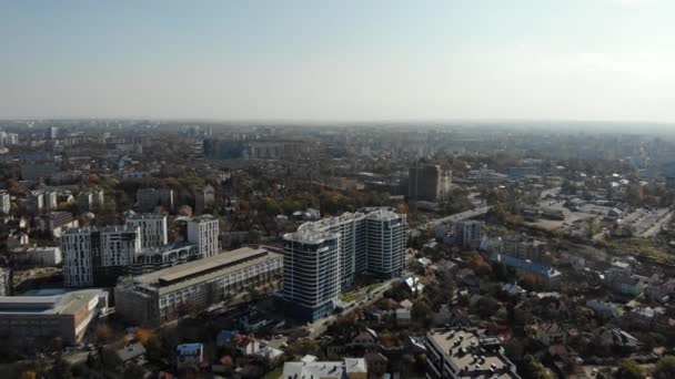 新築住宅に接近する空中撮影 — ストック動画