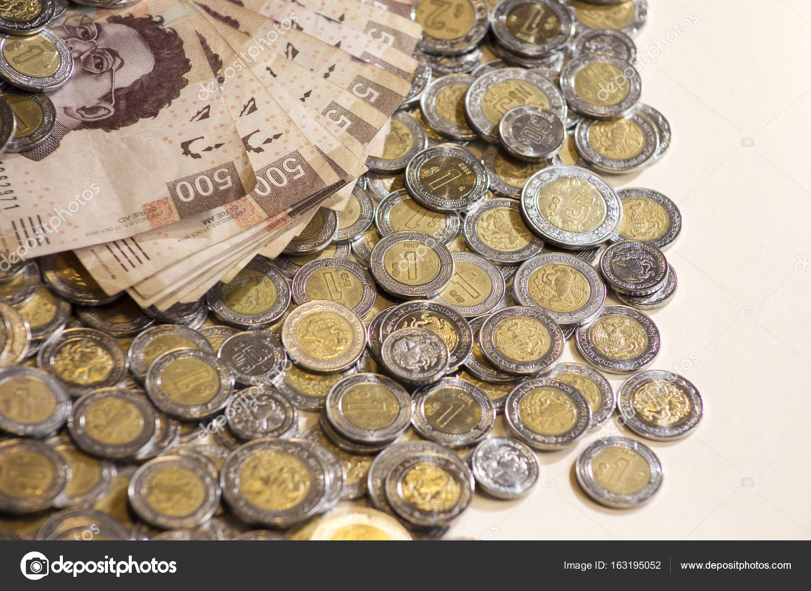 墨西哥比索钱——图库图片© hayaship #163195052