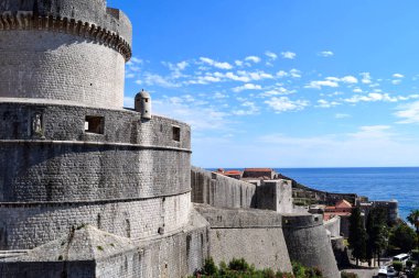 Dubrovnik, Hırvatistan çevresinde sur