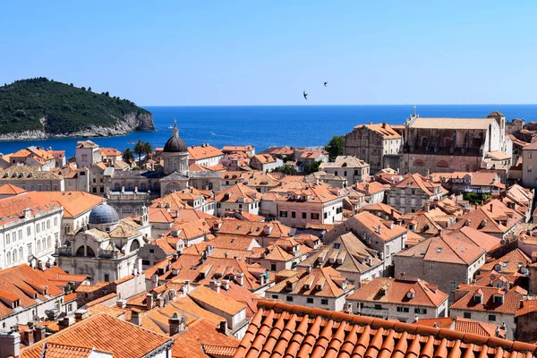 Střechy starého města Dubrovník, Chorvatsko — Stock fotografie