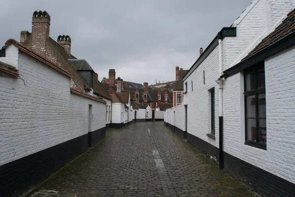Evler ve Arnavut kaldırımlı sokakları, Gent, Flanders, Belçika Beguinage
