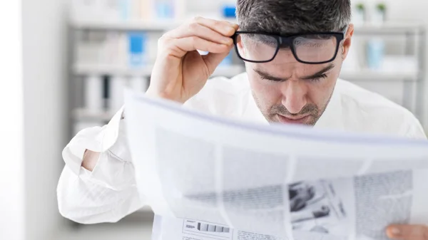 Businessman in the office — Stock Photo, Image