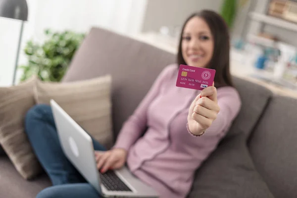 Conceito de compras online — Fotografia de Stock