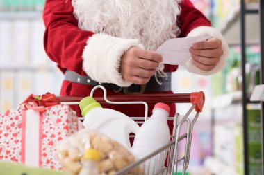 Noel Baba Noel alışveriş yaparken