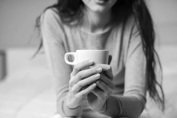 Woman having a coffee — Stock Photo, Image