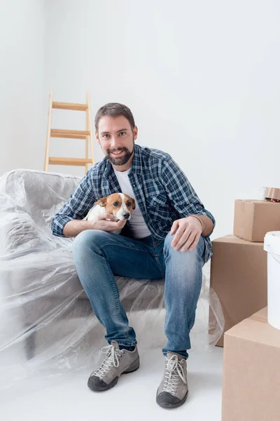 Happy dog owner with pet — Stock Photo, Image