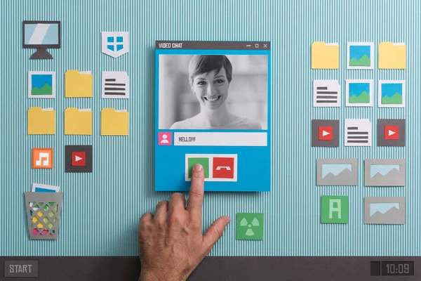 Video chat and computer desktop interface — Stock Photo, Image