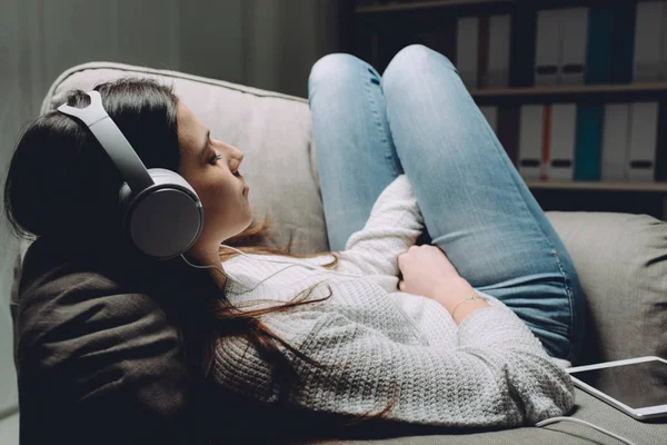 Girl sleeping on the armchair — Stock Photo, Image