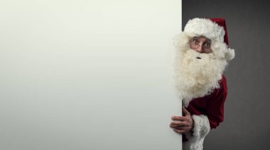 Mutlu Noel Baba şaşırttı