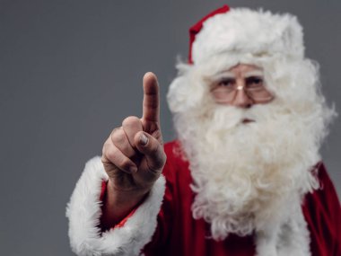 Noel Baba dokunmatik ekranın kullanılması 