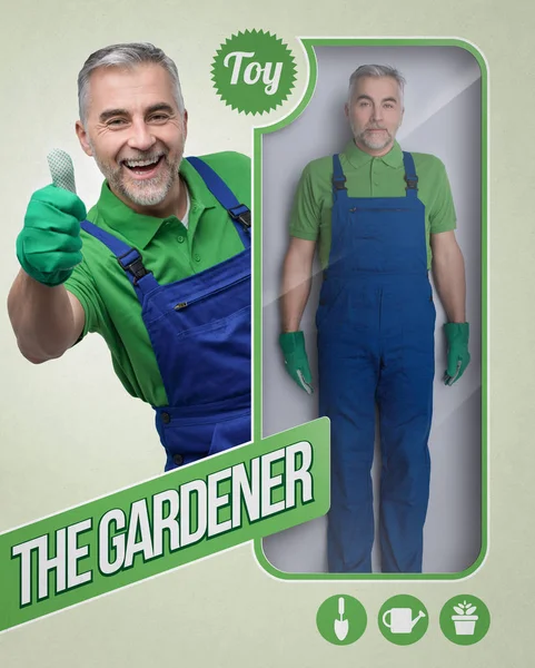 Verklighetstrogna manliga trädgårdsmästare docka — Stockfoto