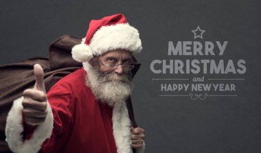 Bir Yaşasın vererek Santa