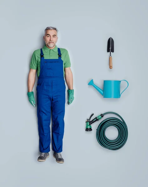 Professionele Tuinman Levensechte Speelgoed Pop Met Amerikaanse Overalls Tuinieren Tool — Stockfoto