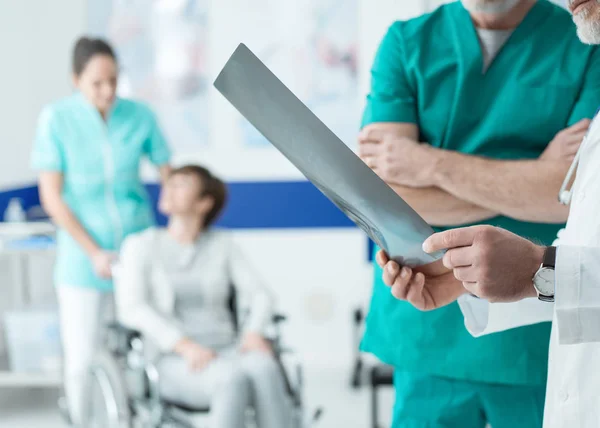 Confident Professional Doctors Examining Patient Ray Woman Wheelchair Helped Nurse — Stock Photo, Image