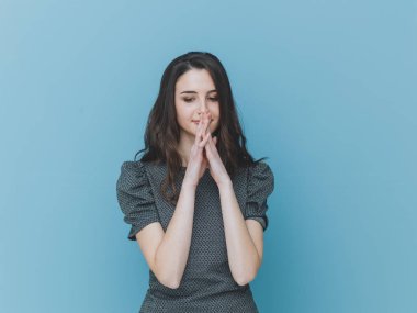 sevimli genç kız poz 