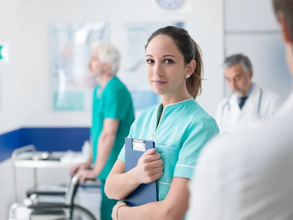 Medical student working at hospital — Stock Photo, Image
