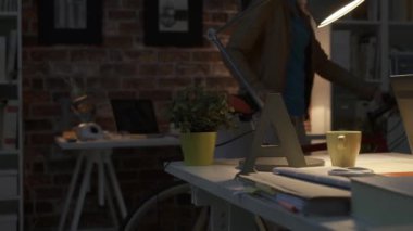 Ofiste çalışanlar.