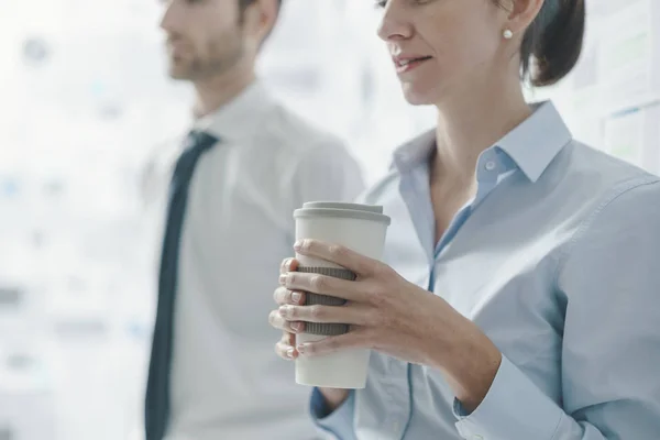 Geschäftsleute bei einem Meeting — Stockfoto