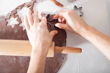 Hande geleneksel Noel pastaları yaptı..