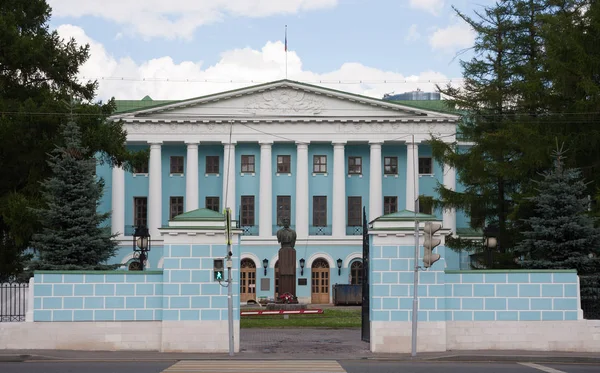Saltykov manor och Frunze monument i Moskva 21.07.2017 — Stockfoto