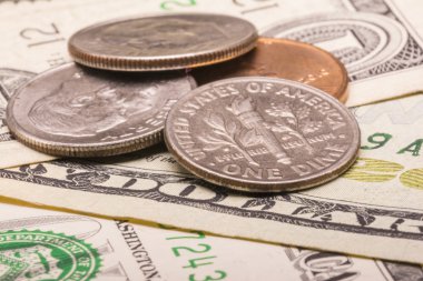 Bize dolar para: closeup banknot ve madeni paralar