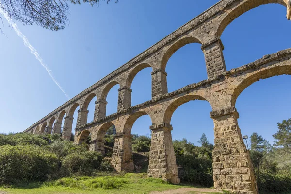 Acueducto romano pont del diable en tarragona, España — Stockfoto