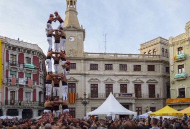 Reus, İspanya - 23 Nisan 2017: Castells performans.