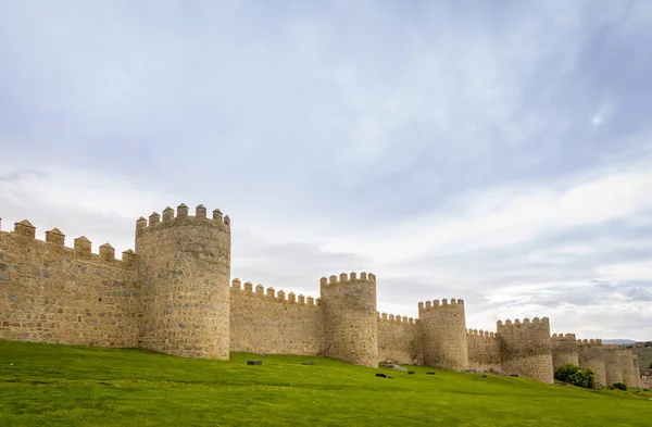 Mura della storica città di Avila, Castilla y Leon, Spagna — Foto Stock