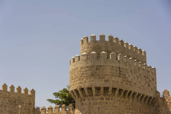 Murallas de la histórica ciudad de Ávila, Castilla y León, España — Foto de Stock