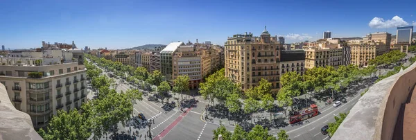 Famous street of Passeig de Gracia in Barcelona, Spain — Stock Photo, Image