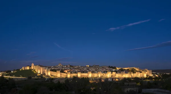 阿维拉历史性城市卡斯蒂利亚的全景视图 y leon、 西班牙 — 图库照片