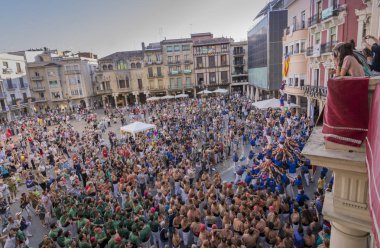 Reus, İspanya - 17 Haziran 2017: Castells, bir castell geleneksel olarak festivaller Catalonia içinde yerleşik bir insan kulesi performanstır.