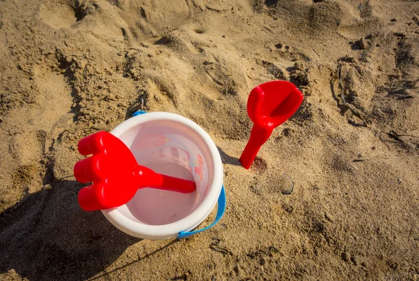Plaża zabawek na piasku — Zdjęcie stockowe