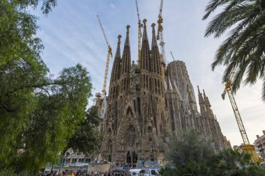 İsa'nın Doğuşu cephe Sagrada Familia Katolik Kilisesi, Barcelona, İspanya