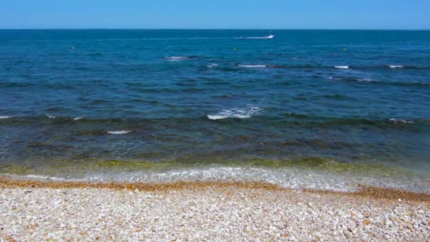 Playa Rocosa Costa Brava Hermosa Ciudad Escala España — Vídeos de Stock